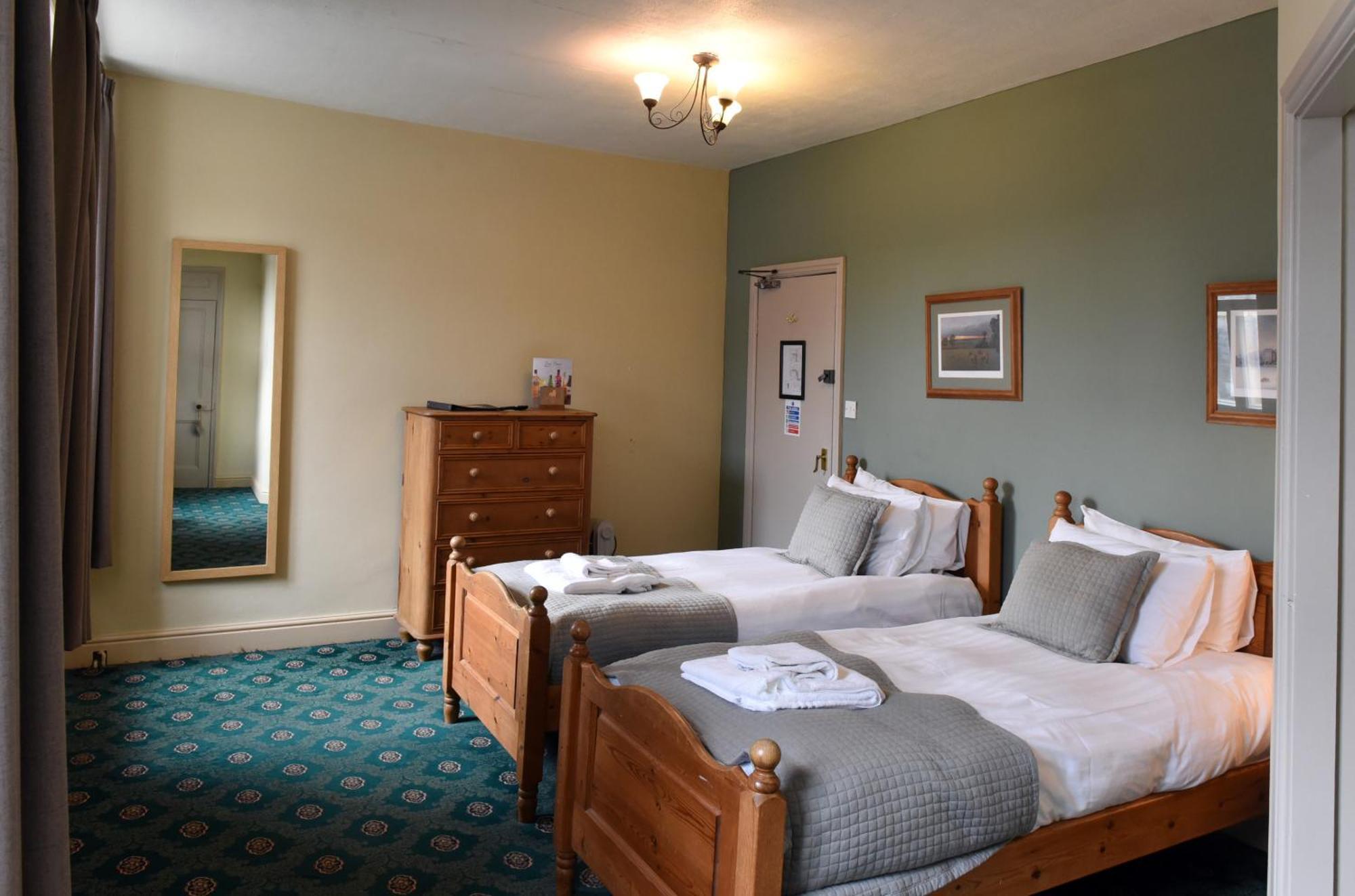 Black Bull Hotel Kirkby Stephen Habitación foto
